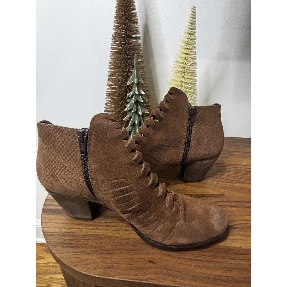 Free People Boots Womens Size 9 Brown Suede Cutout Ankle Bootie Made In Spain